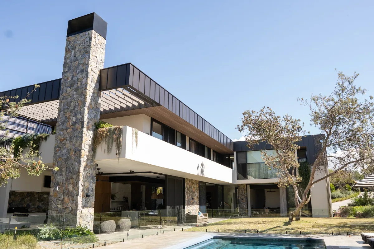 Casuarina — Residence — Aluminium Standing Seam by Euroclad — Casuarina, NSW