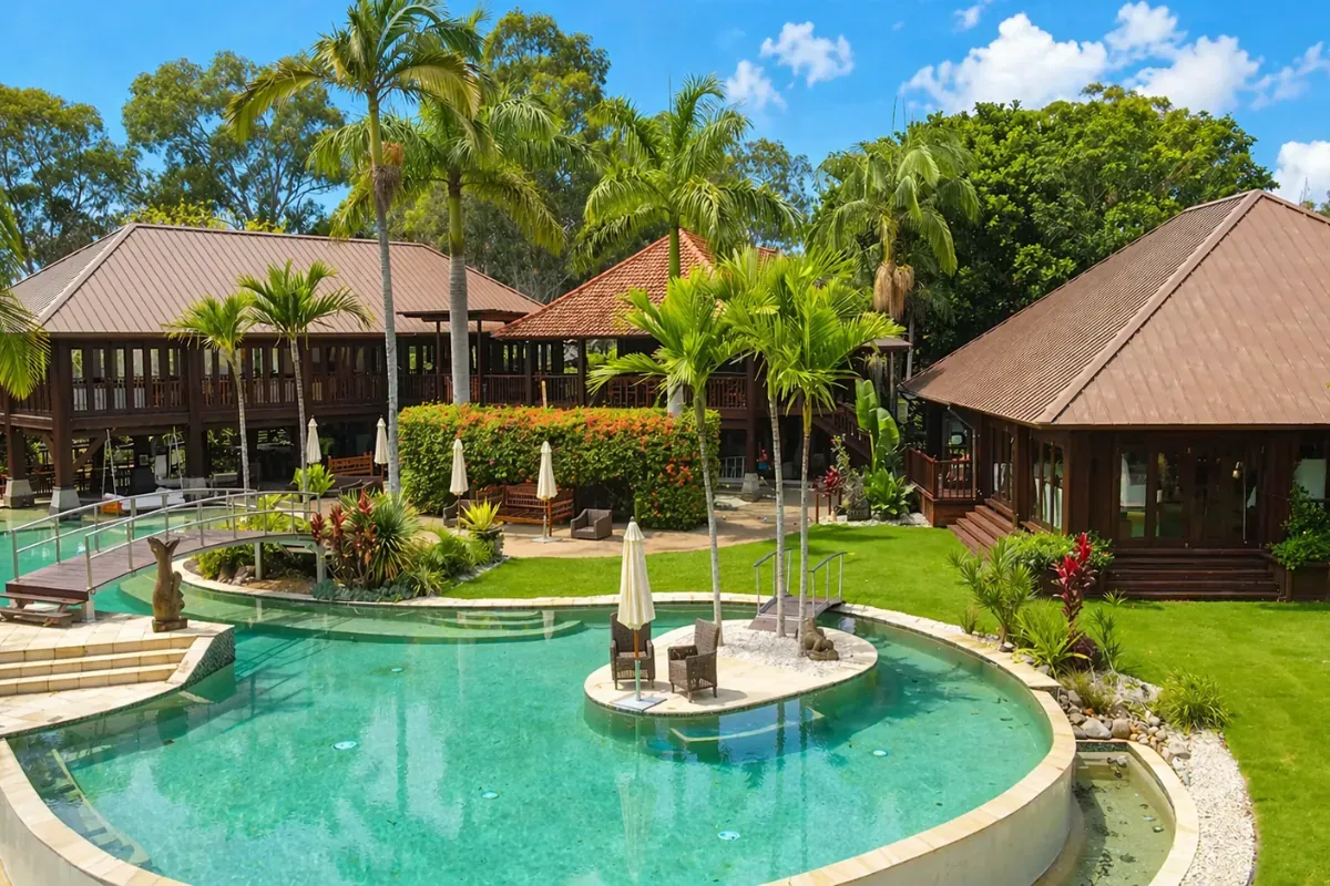 Makepeace Island — Resort — Steel Standing Seam by Euroclad — Noosa, QLD