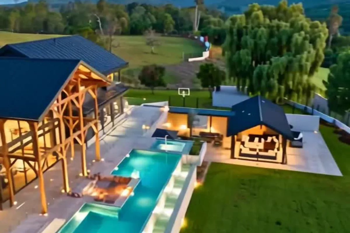 Maudsland — Barn Estate — Aluminium Standing Seam by Euroclad — Maudsland, QLD