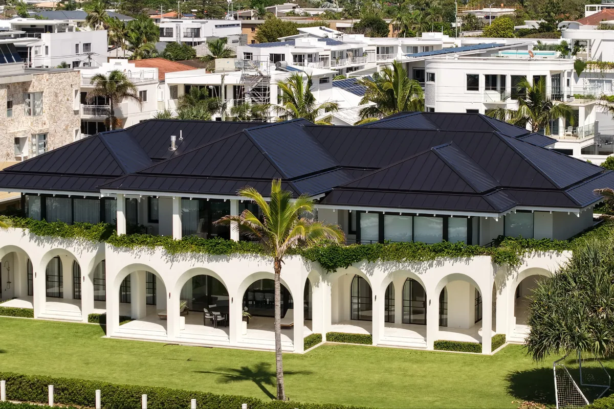 Mermaid Beach — Heron Ave — Aluminium Standing Seam by Euroclad — Gold Coast, QLD