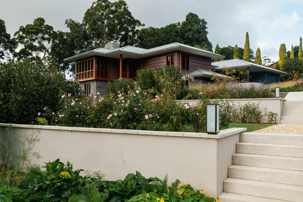 Mount Tamborine — Hinterland Estate — Zalmag & Copper Standing Seam & Batten Seam by Euroclad — Mount Tamborine, QLD