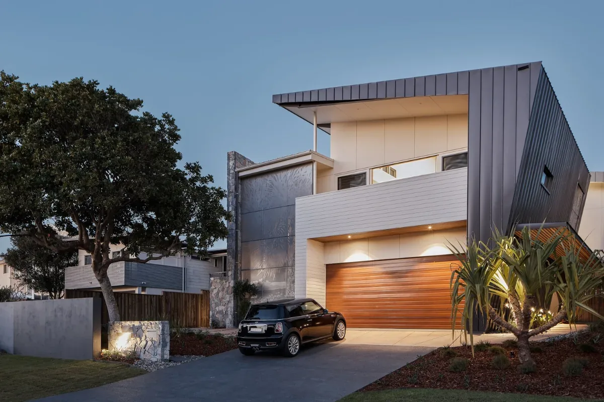Pottsville — Beach House — Aluminium Standing Seam by Euroclad — Pottsville, NSW