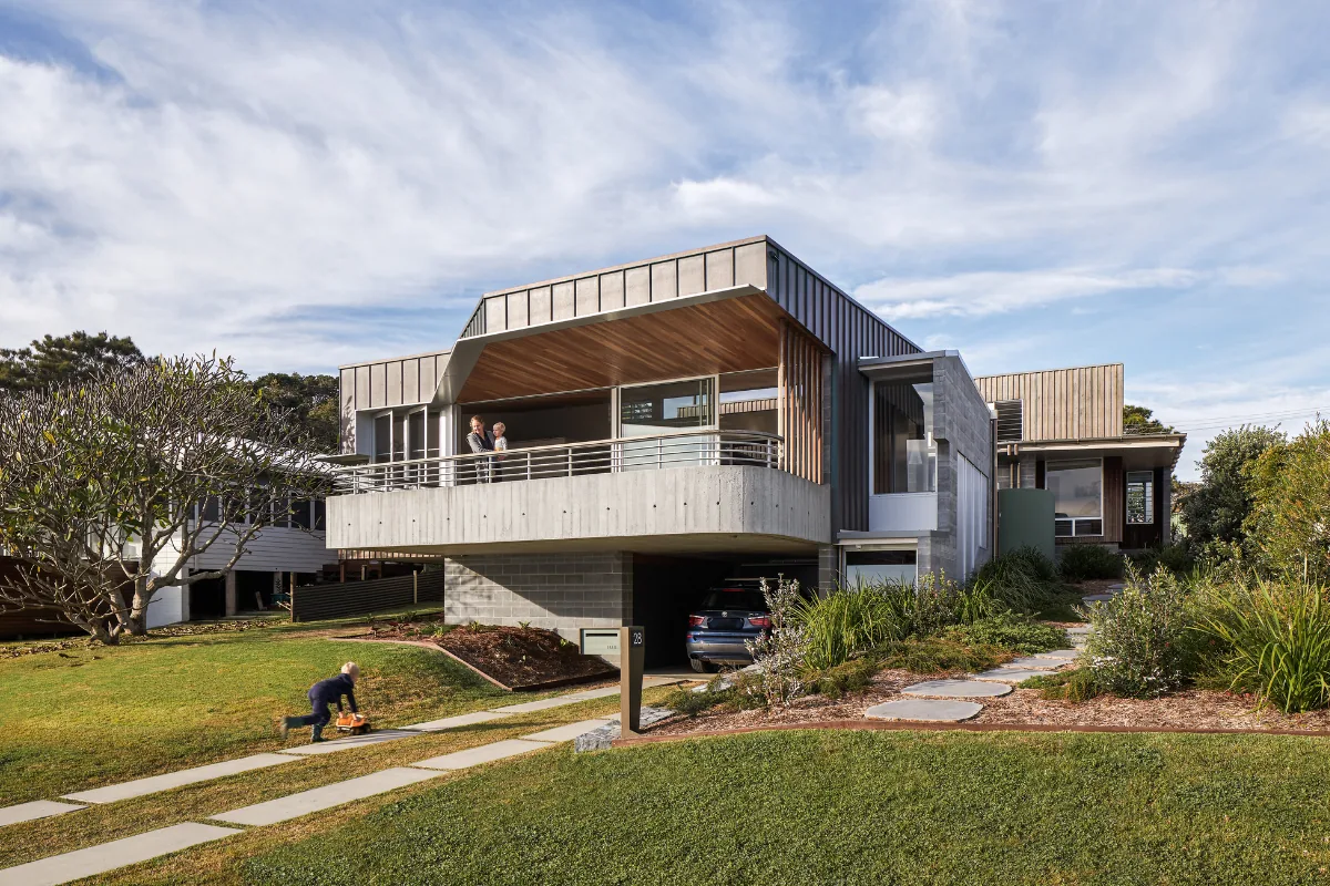 Copper flat-lock cladding on the Woolgoolga Beach House — an exposed C5 coastal headland site by Euroclad